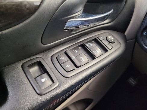 Used 2016 Dodge Grand Caravan SE w/ Quick Order Package 29E SE image 27