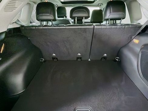 Used 2022 Jeep Compass Latitude w/ Sun and Sound Group AWD/4WD image 34