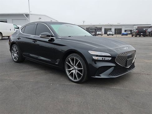 Used 2022 Genesis G70 3.3T image 8