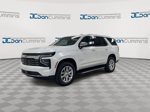 Used 2025 Chevrolet Tahoe Premier AWD/4WD image 4