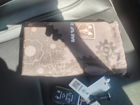 Used 2020 RAM 1500 Limited image 38