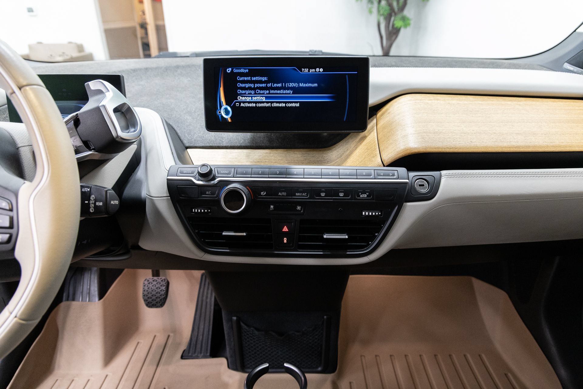 Used 2014 BMW i3 RWD image 18