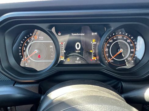 New 2026 Jeep Gladiator Mojave w/ Technology Group AWD/4WD image 22