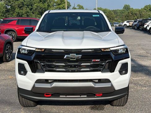 New 2026 Chevrolet Colorado Z71 w/ Technology Package AWD/4WD image 2