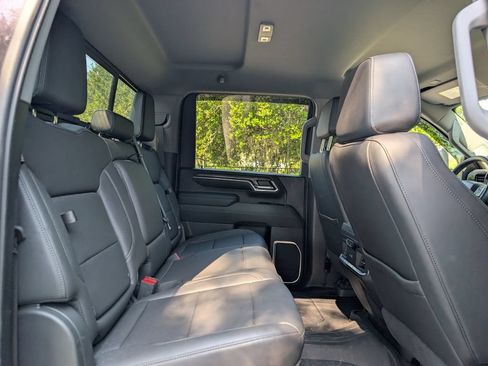 Used 2024 Chevrolet Silverado 2500 LTZ w/ LTZ Convenience Package AWD/4WD image 25
