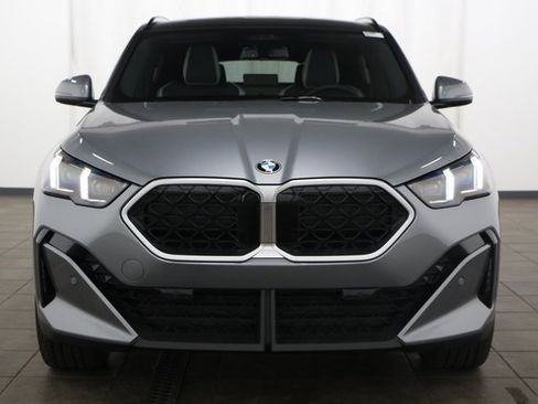 Used 2025 BMW X2 xDrive28i w/ Technology Package image 2