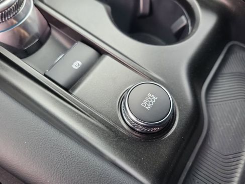 Used 2025 Ford Explorer ST-Line w/ Premium Package image 28