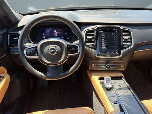 Certified 2023 Volvo XC90 B6 Ultimate w/ Lounge Package AWD/4WD image 28