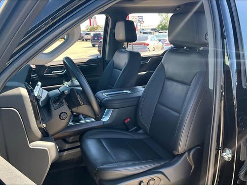 Certified 2022 GMC Sierra 1500 SLT image 8