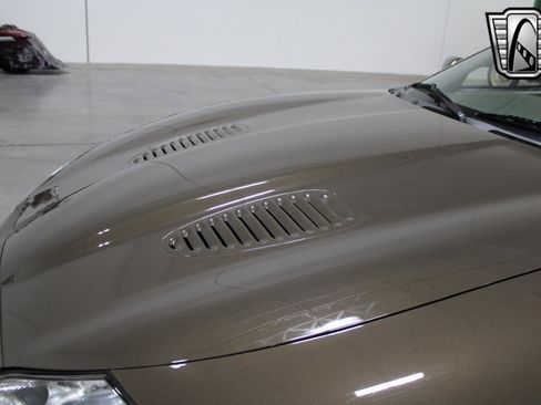 Used 2001 Jaguar XK8 Convertible image 11