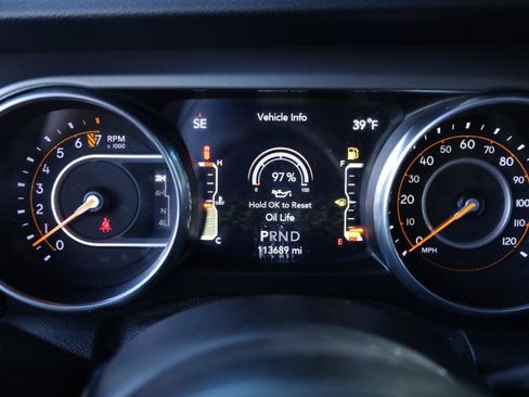 Used 2018 Jeep Wrangler Unlimited Sport S AWD/4WD image 32