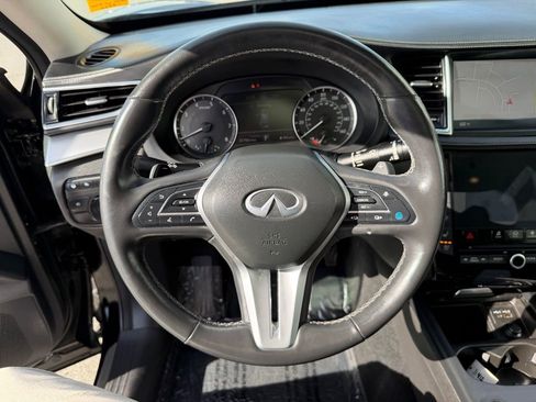 Used 2022 INFINITI QX50 Essential image 21