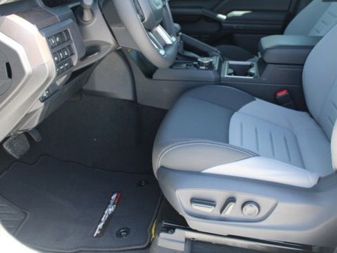 New 2025 Toyota Tacoma TRD Off-Road image 12