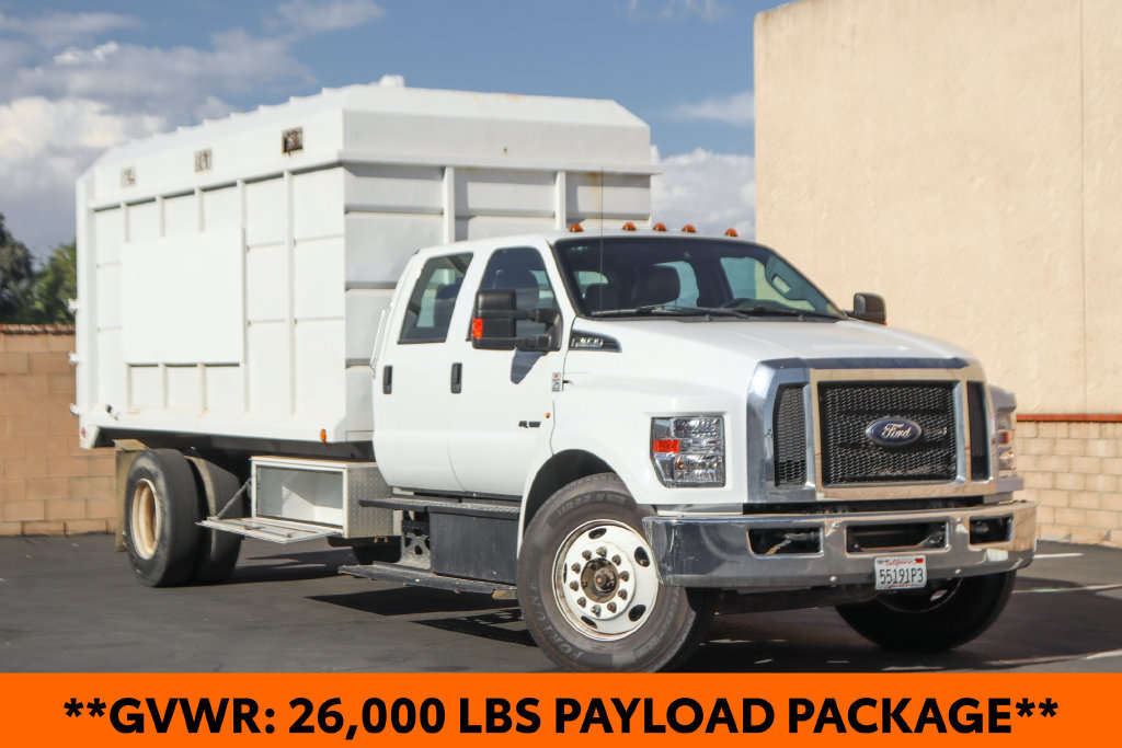 Used 2022 Ford F650 2WD Crew Cab Super Duty image 2