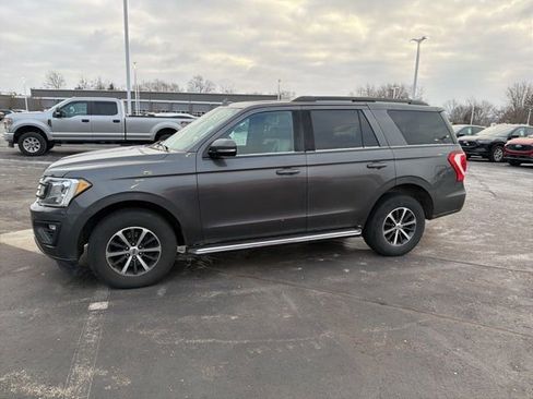 Used 2019 Ford Expedition XLT w/ Equipment Group 202A image 7