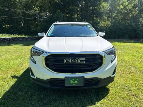 Used 2021 GMC Terrain SLE w/ Driver Convenience Package AWD/4WD image 3