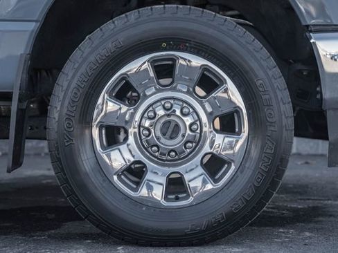 Used 2023 Ford F250 Lariat w/ Chrome Package image 20