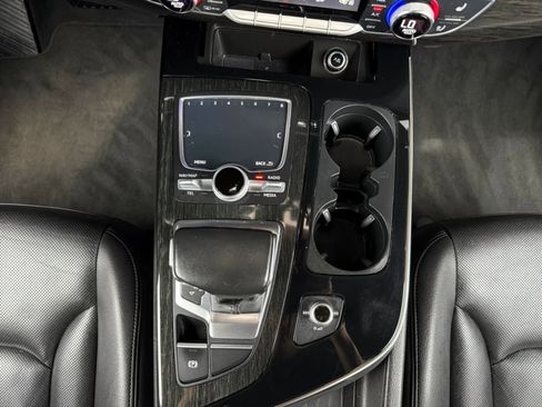 Used 2017 Audi Q7 3.0T Prestige w/ Prestige Package image 52