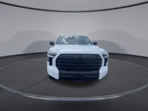 Used 2023 Toyota Tundra SR5 w/ SR5 Convenience Package AWD/4WD image 4