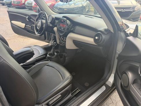 Used 2015 MINI Cooper 2-Door Hardtop FWD image 9