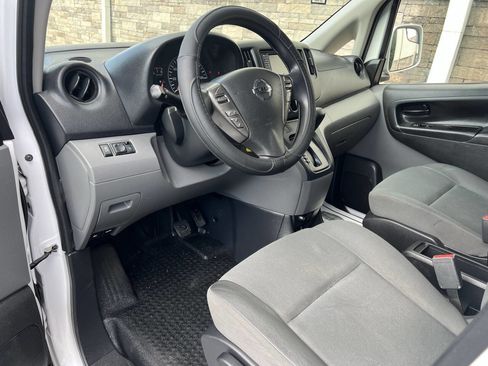 Used 2020 Nissan NV200 SV w/ Back Door Glass Package image 8