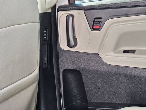 Used 2025 Honda Odyssey EX-L image 23