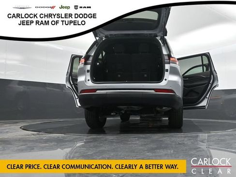 Used 2025 Jeep Grand Cherokee L Laredo image 68