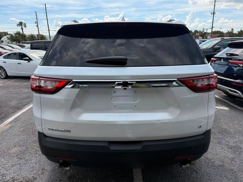 Used 2019 Chevrolet Traverse LT FWD image 5