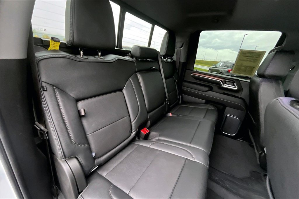 Used 2024 GMC Sierra 3500 Denali w/ Denali Reserve Package AWD/4WD image 28
