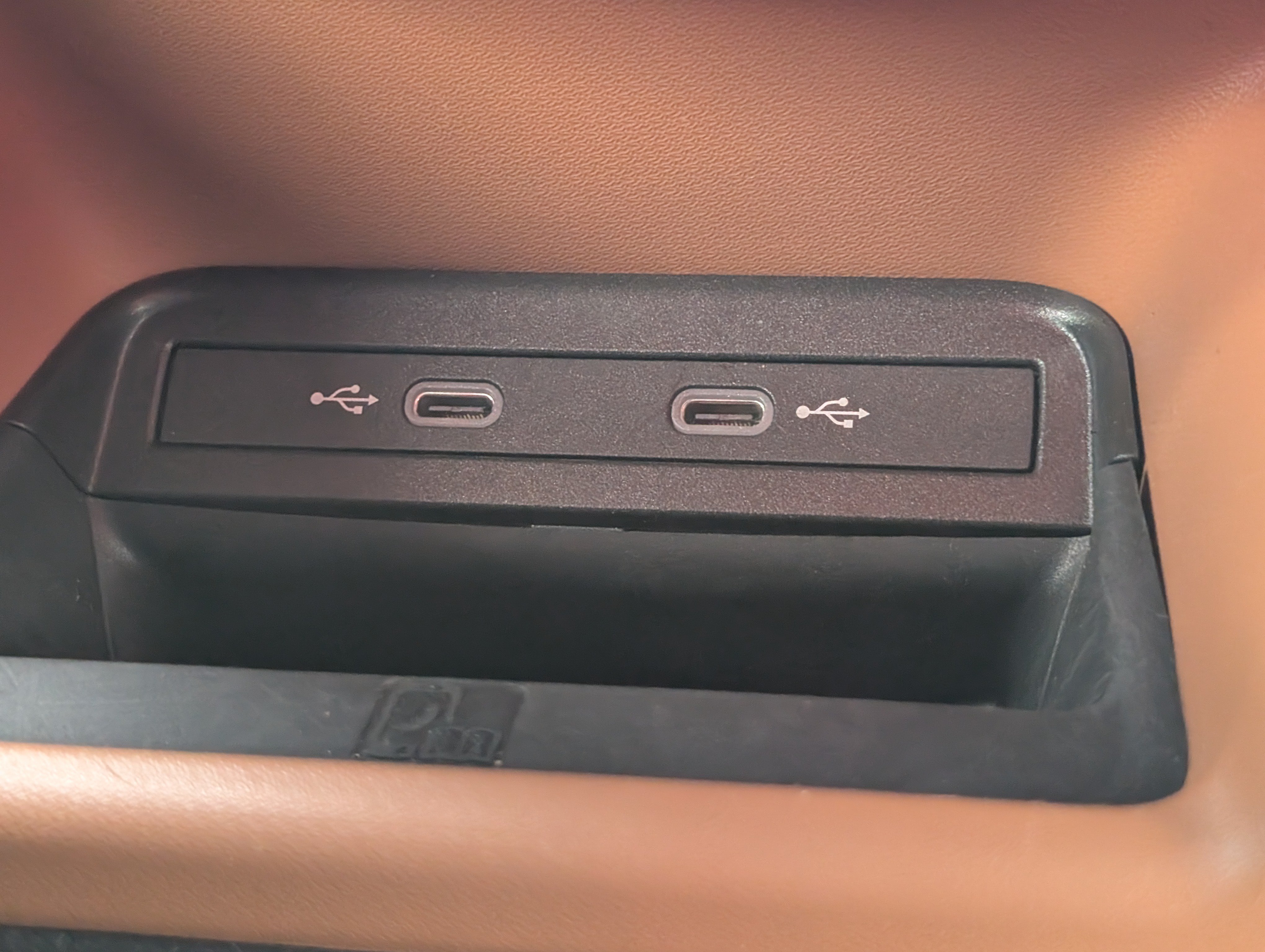 Used 2025 Volkswagen ID. Buzz Pro S Plus RWD image 27