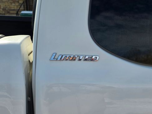 Used 2004 Toyota Tundra Limited w/ Towing Pkg image 28