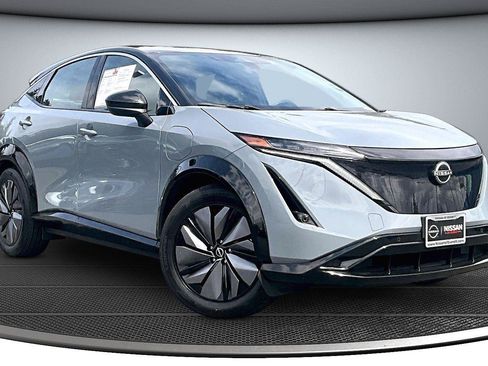 Used 2023 Nissan Ariya FWD image 1