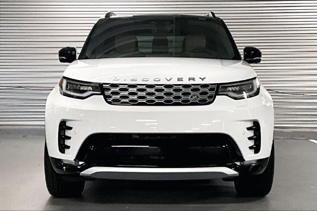 New 2026 Land Rover Discovery Limited Edition AWD/4WD image 2