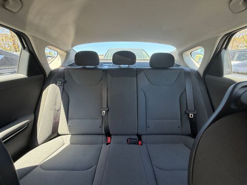 Used 2025 Kia K4 LXS FWD image 37