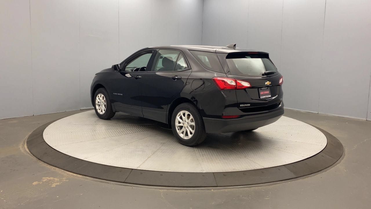 Used 2019 Chevrolet Equinox LS AWD/4WD image 3