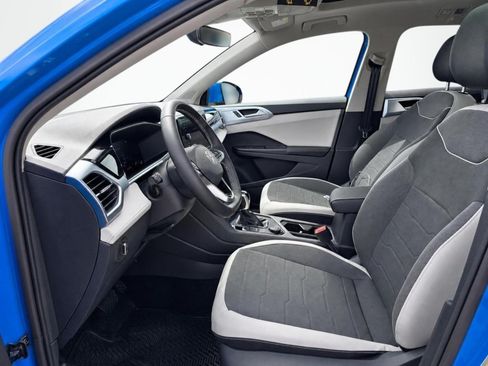 New 2026 Volkswagen Taos SE AWD/4WD image 19