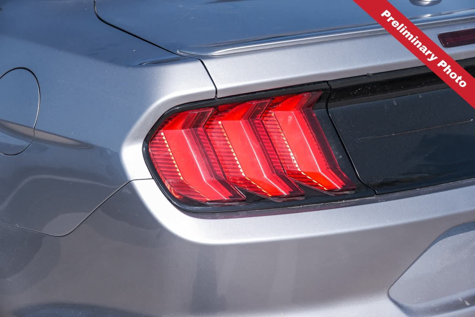 Used 2022 Ford Mustang Premium RWD image 7