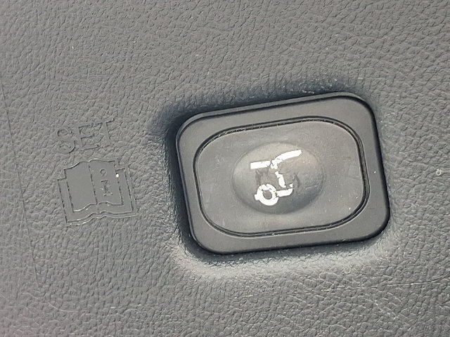 Used 2021 Lincoln Nautilus Reserve AWD/4WD image 28