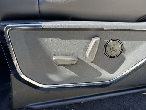 New 2026 Ford F250 Platinum w/ Tremor Off-Road Package image 14