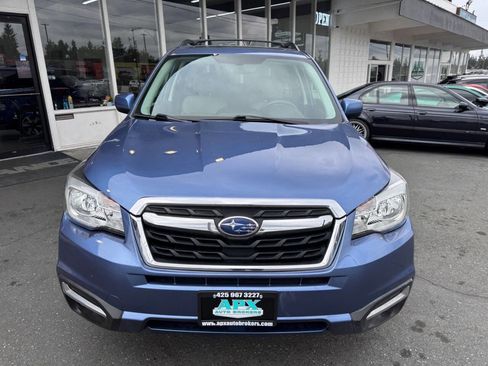 Used 2017 Subaru Forester 2.5i Limited w/ Protection Package #2 AWD/4WD image 11
