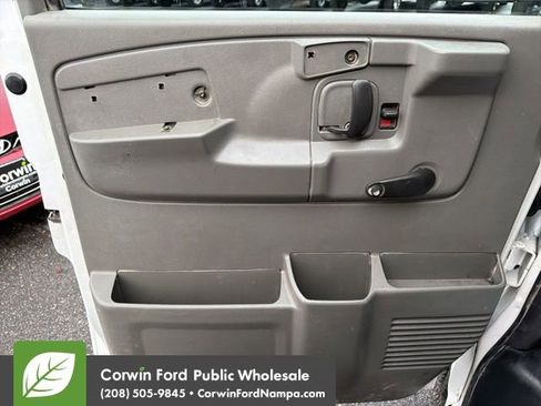 Used 2003 Chevrolet Express 3500 image 13