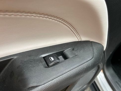 Used 2023 Jeep Compass Limited w/ Sun and Sound Group AWD/4WD image 22