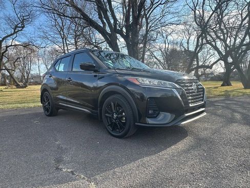 Used 2021 Nissan Kicks SR image 5