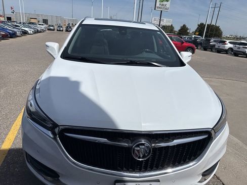 Used 2018 Buick Enclave Premium AWD/4WD image 24