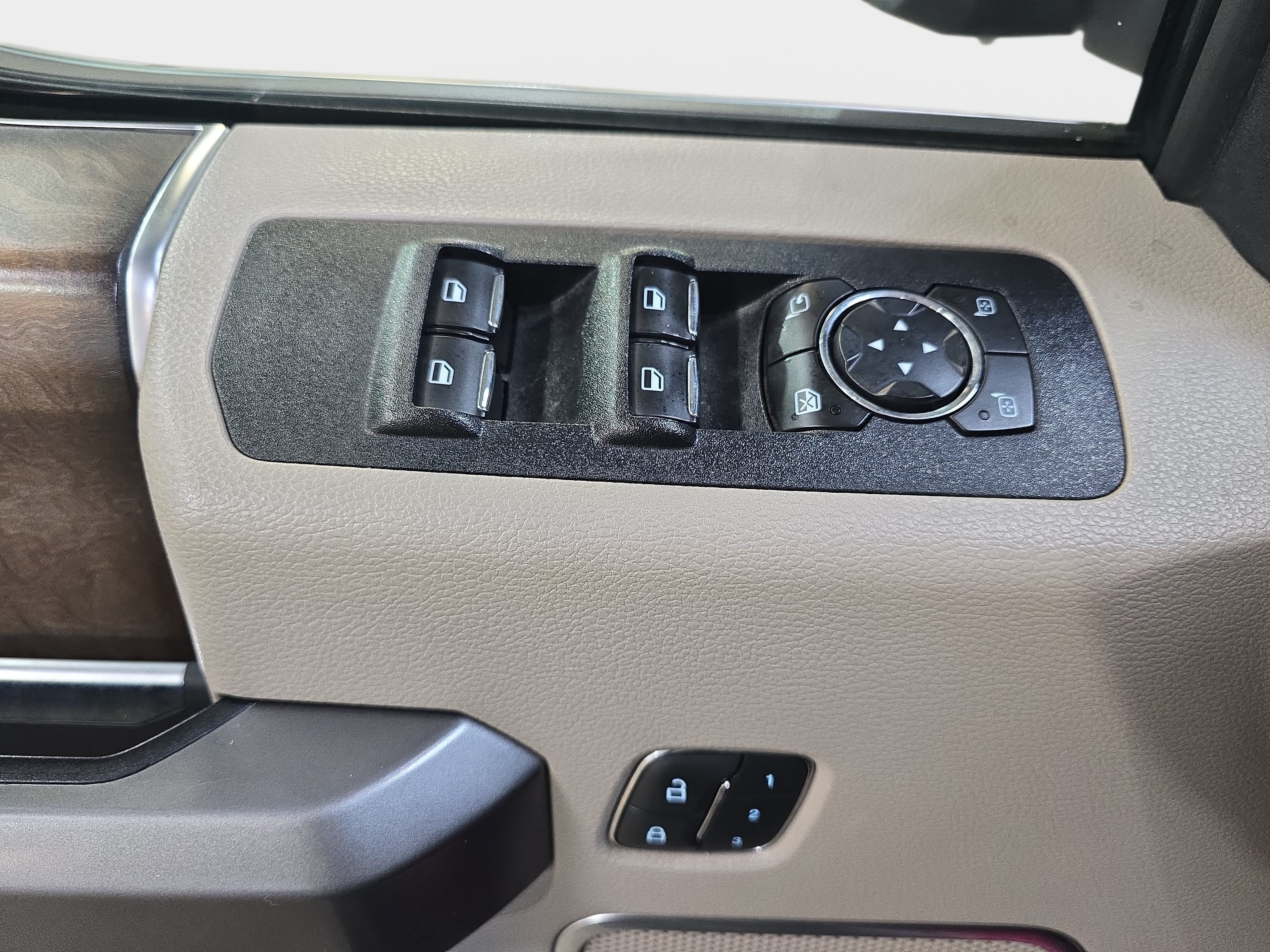 Used 2020 Ford F150 Limited AWD/4WD image 25