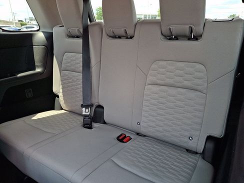 Used 2023 Nissan Pathfinder SV w/ SV Premium Package AWD/4WD image 11