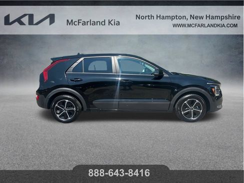 Used 2023 Kia Niro LX FWD image 7