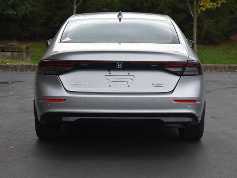 New 2026 Honda Accord Touring image 7