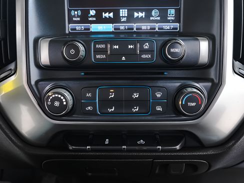 Used 2017 Chevrolet Silverado 2500 LT AWD/4WD image 16