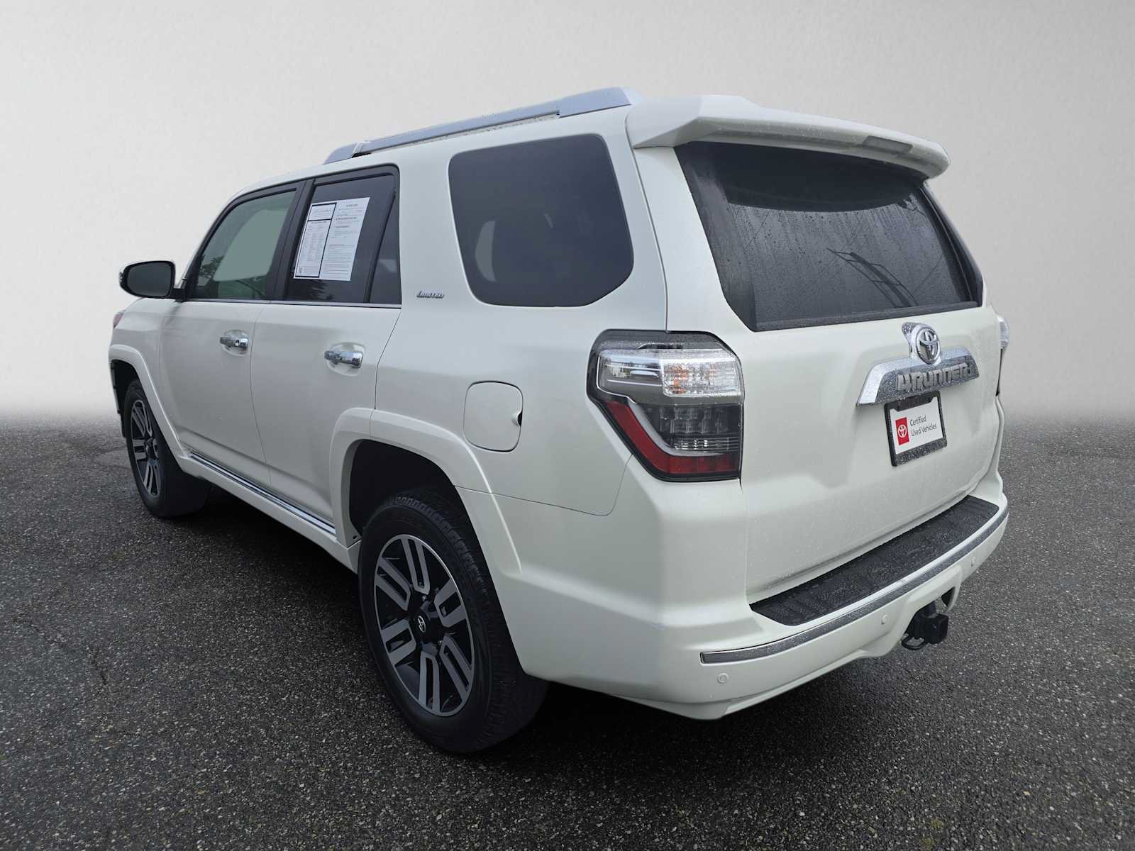 Certified 2022 Toyota 4Runner Limited AWD/4WD image 5